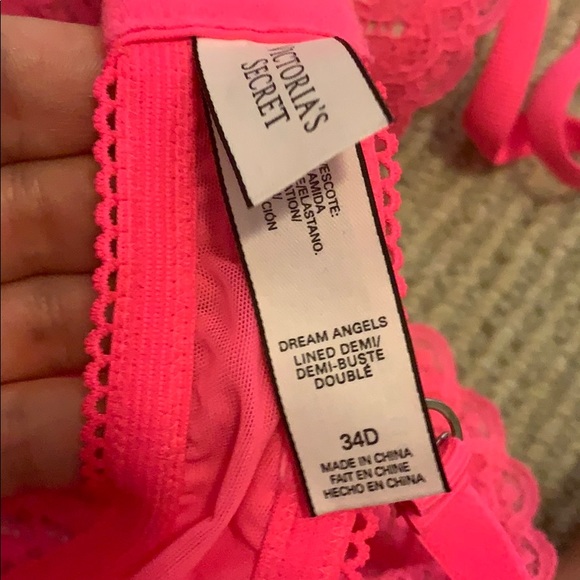 34d Victoria secret bra dream angels lined Demi - Picture 2 of 3